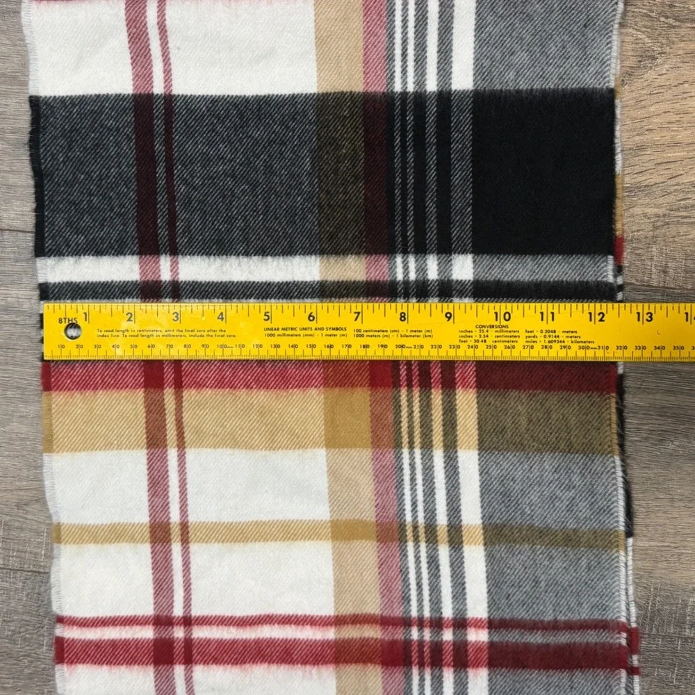 100% Cashmere‎ Plaid Scarf with Fringe Made in England Red Black White Gold